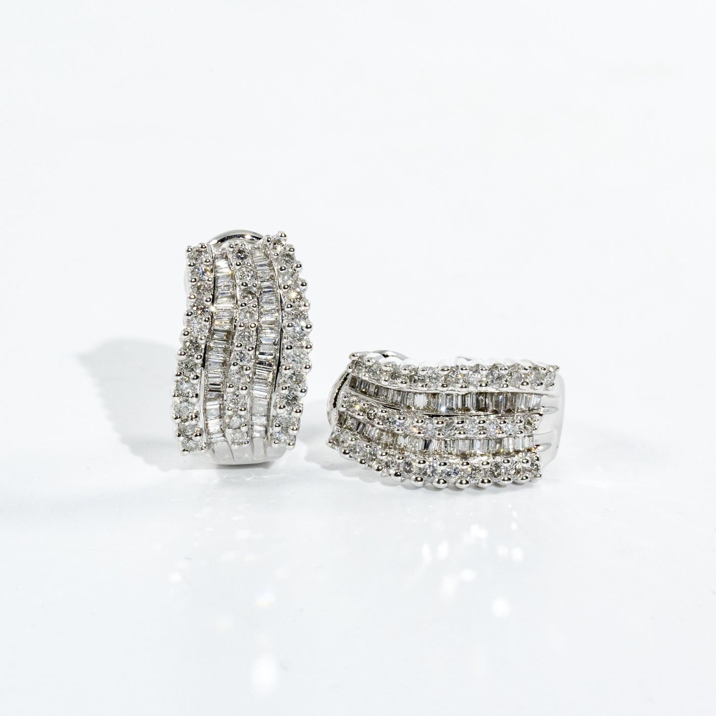 14kt White Gold Diamond Earrings