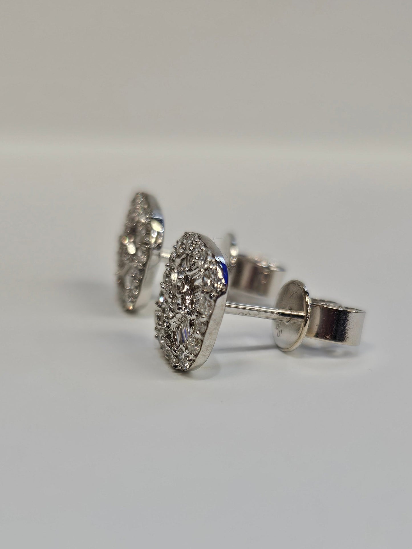 18k White Gold Diamond .60 ctw Earrings