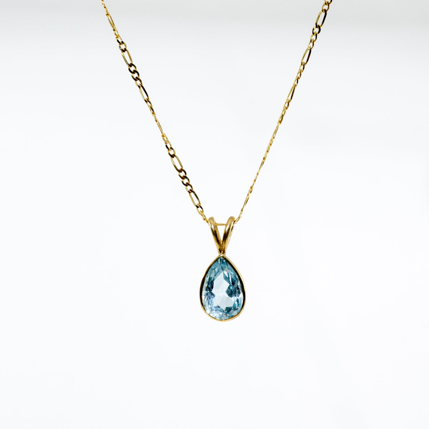 14k Yellow Gold Blue Topaz Necklace