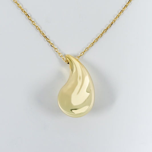 14kt Yellow Gold Tear Drop Necklace and 18in Chain