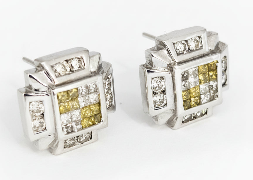 14kwg Yellow / White  Diamonds Earrings 1.82 ctw 5.6 dwt