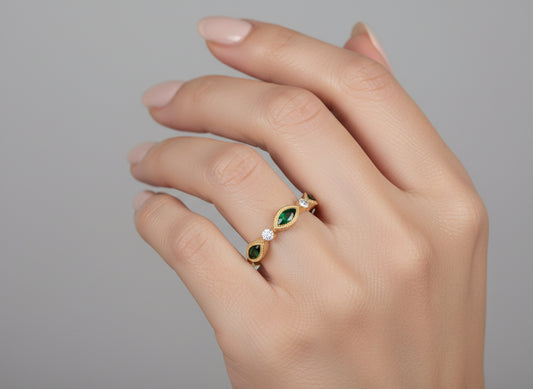 14K YELLOW GOLD DIAMOND 0.04 CTW EMERALD 0.14 CTW LADIES RING