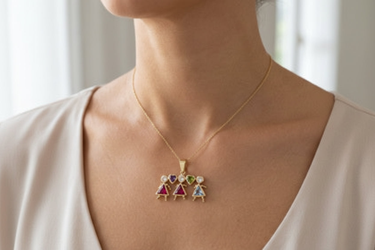 14k Yellow Gold  Children Pendant 2.0 dwt